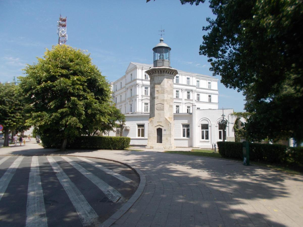 Peninsula-Cazino,Dalvi Apartment Constanta Exterior photo